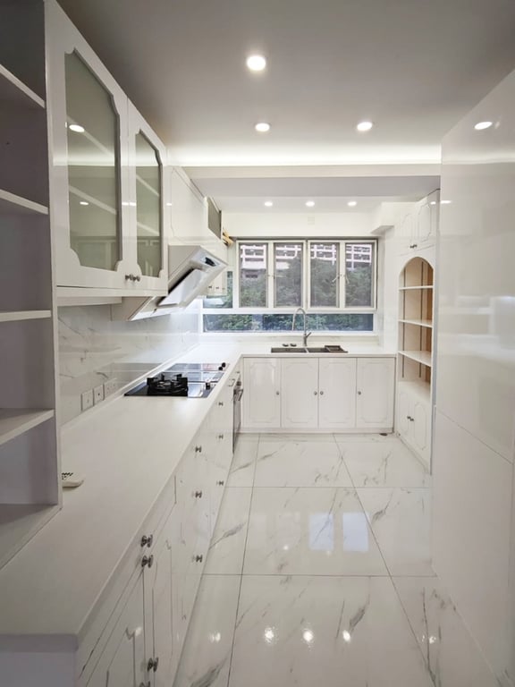 https://img.propertyraptor.com/cdn-cgi/imagedelivery/KD5bF_AFL0JDTbKLWF7z9g/ap8/ap8_001/hornet/prp/img/b9376b5b3f2ae4b0efb44ca6d09f65d6-wtm.jpg/public