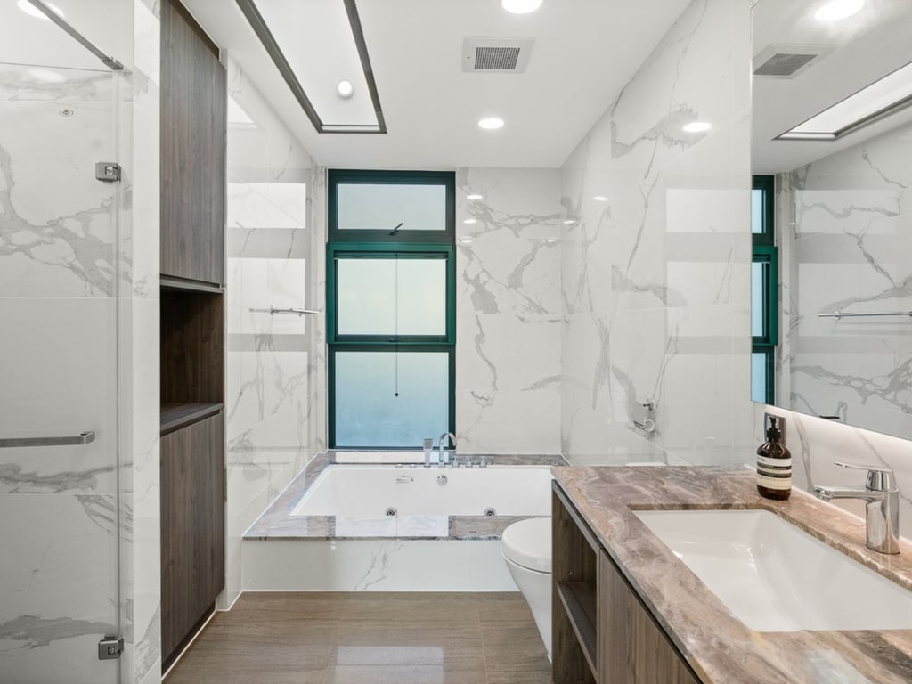 https://img.propertyraptor.com/cdn-cgi/imagedelivery/KD5bF_AFL0JDTbKLWF7z9g/ap8/ap8_001/hornet/prp/img/b95310a417dd7d20b065f3a2d5e7fd7d.jpg/public