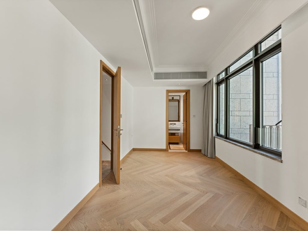 https://img.propertyraptor.com/cdn-cgi/imagedelivery/KD5bF_AFL0JDTbKLWF7z9g/ap8/ap8_001/hornet/prp/img/b989258a10499be5f5ed10a46726b126-wtm.jpg/public