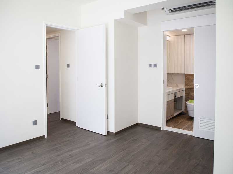 https://img.propertyraptor.com/cdn-cgi/imagedelivery/KD5bF_AFL0JDTbKLWF7z9g/ap8/ap8_001/hornet/prp/img/ba2382606b5b32e5410ce2c8bc266fac.jpg/public