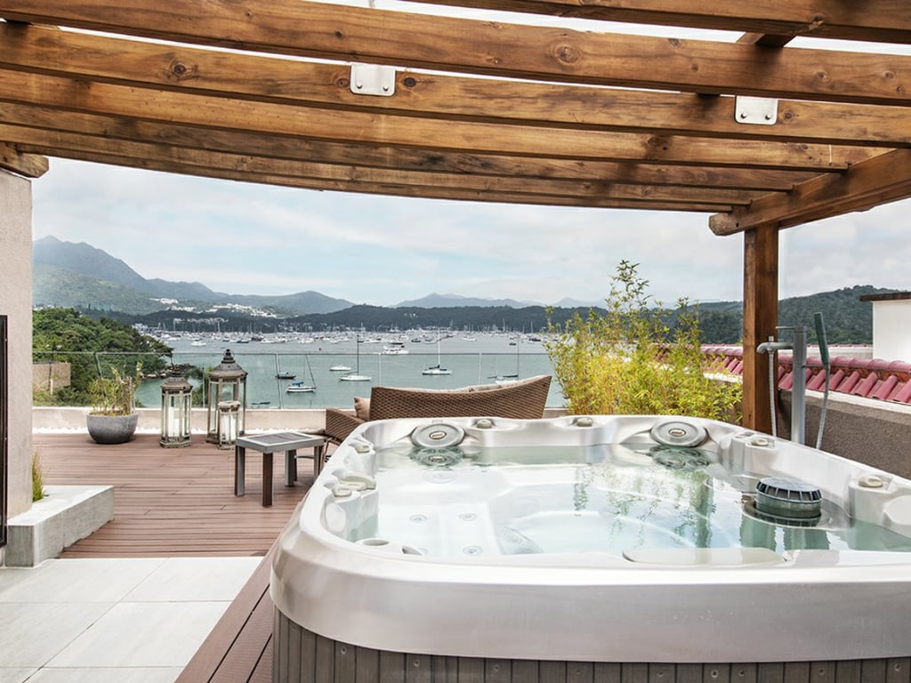 https://img.propertyraptor.com/cdn-cgi/imagedelivery/KD5bF_AFL0JDTbKLWF7z9g/ap8/ap8_001/hornet/prp/img/ba501b7a5b1361c8c3b6df1860138ba0.jpg/public