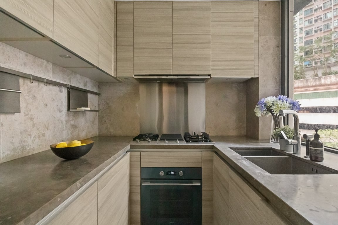 https://img.propertyraptor.com/cdn-cgi/imagedelivery/KD5bF_AFL0JDTbKLWF7z9g/ap8/ap8_001/hornet/prp/img/ba6184d371a3616db1b89095245efe73-wtm.jpg/public