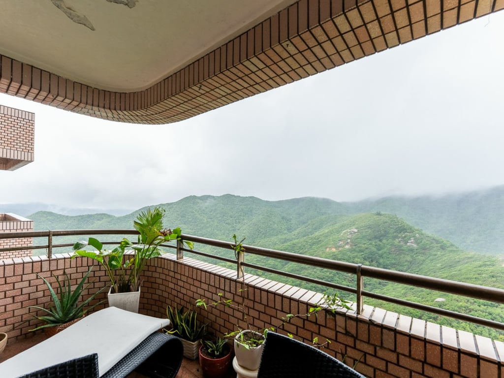 https://img.propertyraptor.com/cdn-cgi/imagedelivery/KD5bF_AFL0JDTbKLWF7z9g/ap8/ap8_001/hornet/prp/img/bab1c50e2960d3c064f4085c48f3bd9e-wtm.jpg/public