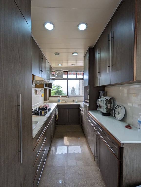 https://img.propertyraptor.com/cdn-cgi/imagedelivery/KD5bF_AFL0JDTbKLWF7z9g/ap8/ap8_001/hornet/prp/img/baba809cb08fc3ff4e2c915d07a879f1-wtm.jpg/public