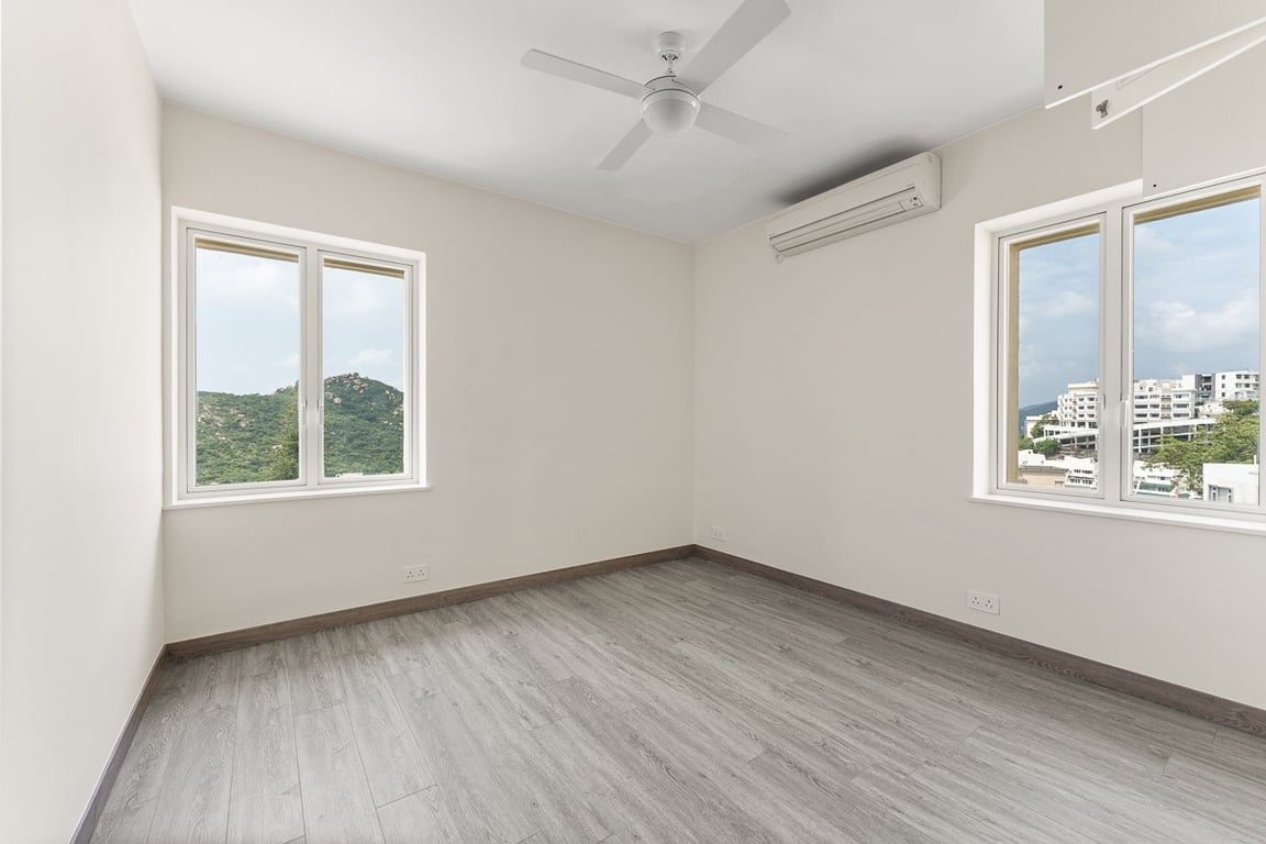 https://img.propertyraptor.com/cdn-cgi/imagedelivery/KD5bF_AFL0JDTbKLWF7z9g/ap8/ap8_001/hornet/prp/img/bac93d23c2494e6d4293d80856174097-wtm.jpg/public