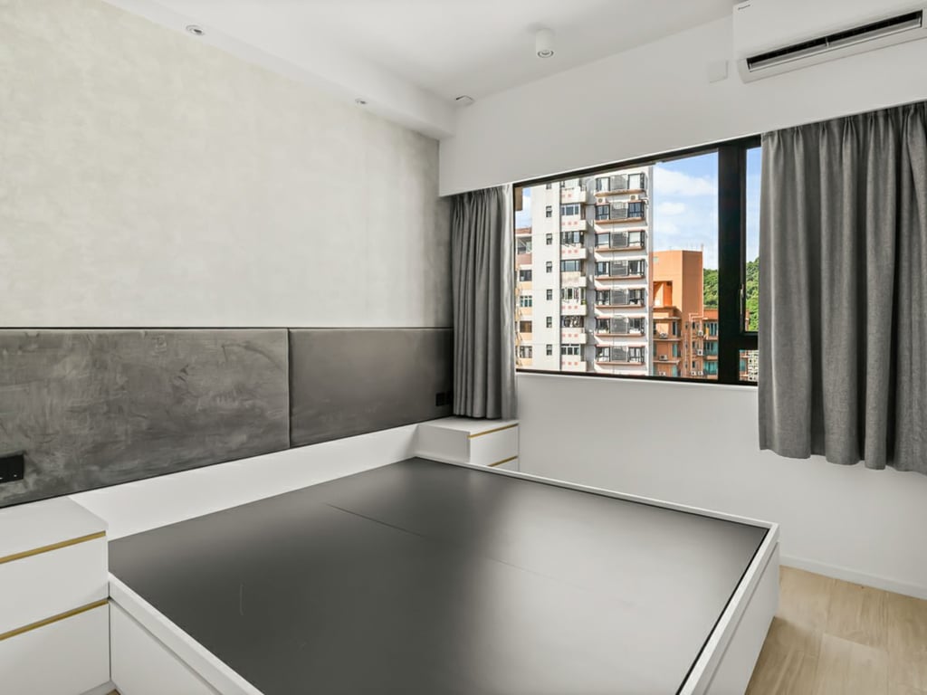 https://img.propertyraptor.com/cdn-cgi/imagedelivery/KD5bF_AFL0JDTbKLWF7z9g/ap8/ap8_001/hornet/prp/img/bb09ceb46a7d8e1f24038bd9bc4ebe11-wtm.jpg/public