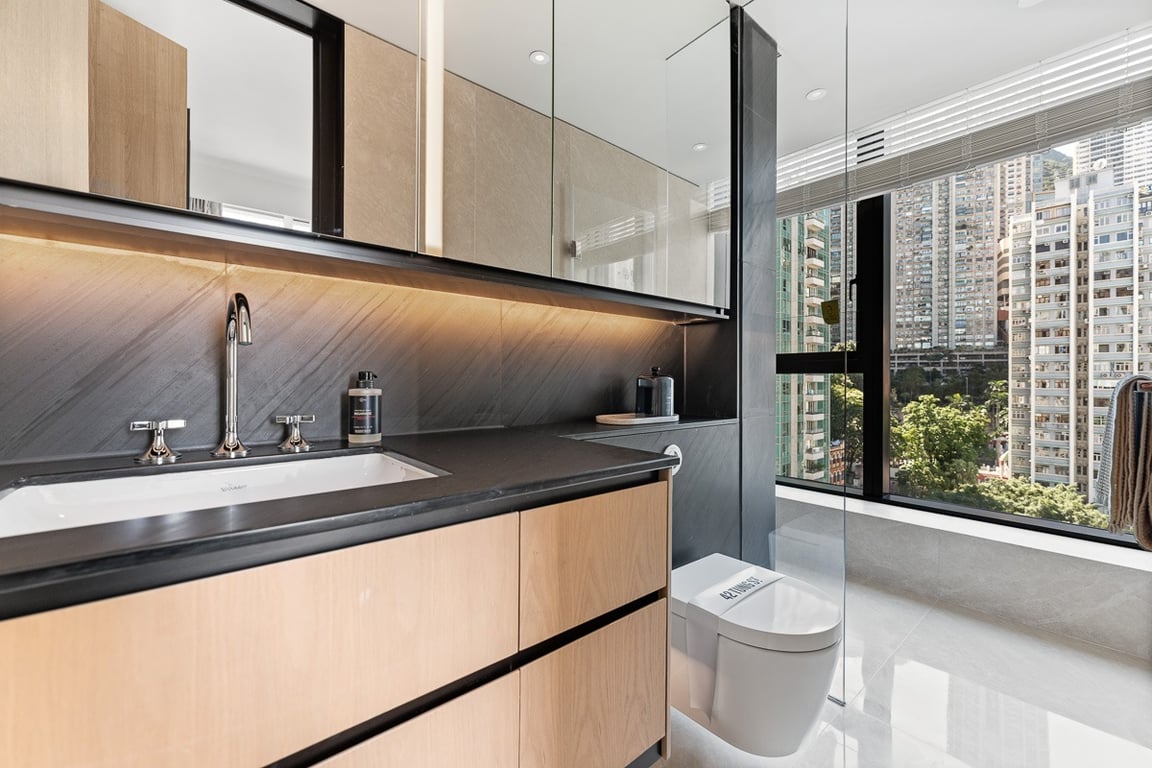 https://img.propertyraptor.com/cdn-cgi/imagedelivery/KD5bF_AFL0JDTbKLWF7z9g/ap8/ap8_001/hornet/prp/img/bb4002abd7f8ea369b7d8808325b4330-wtm.jpg/public