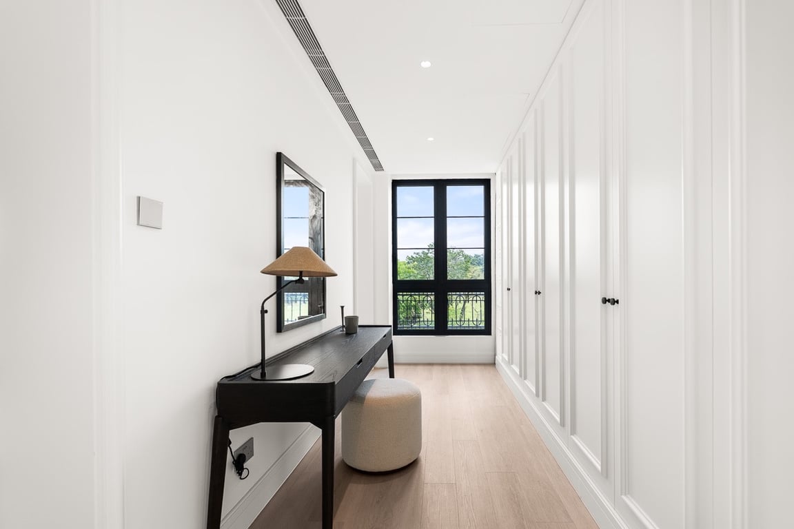https://img.propertyraptor.com/cdn-cgi/imagedelivery/KD5bF_AFL0JDTbKLWF7z9g/ap8/ap8_001/hornet/prp/img/bb43033cd108170a6e34bff74cc8a1d4-wtm.jpg/public