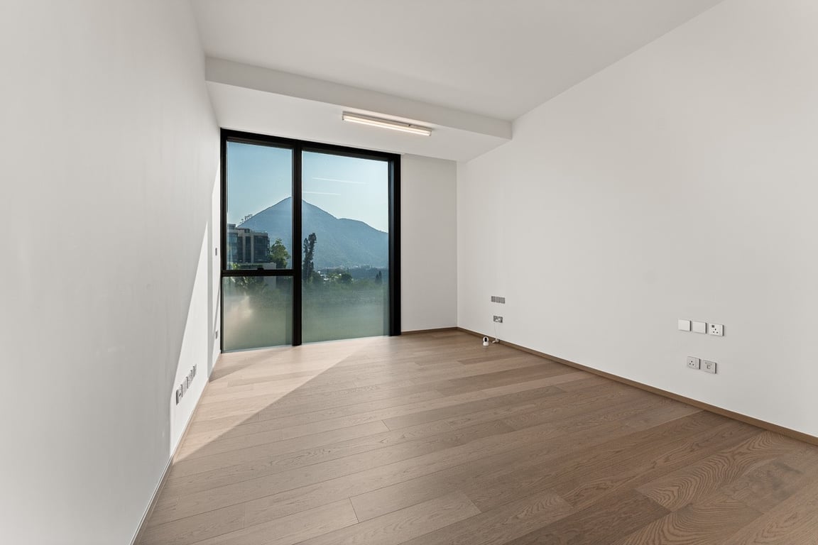 https://img.propertyraptor.com/cdn-cgi/imagedelivery/KD5bF_AFL0JDTbKLWF7z9g/ap8/ap8_001/hornet/prp/img/bb5d86a8f52dd9d9547b711651282e97-wtm.jpg/public