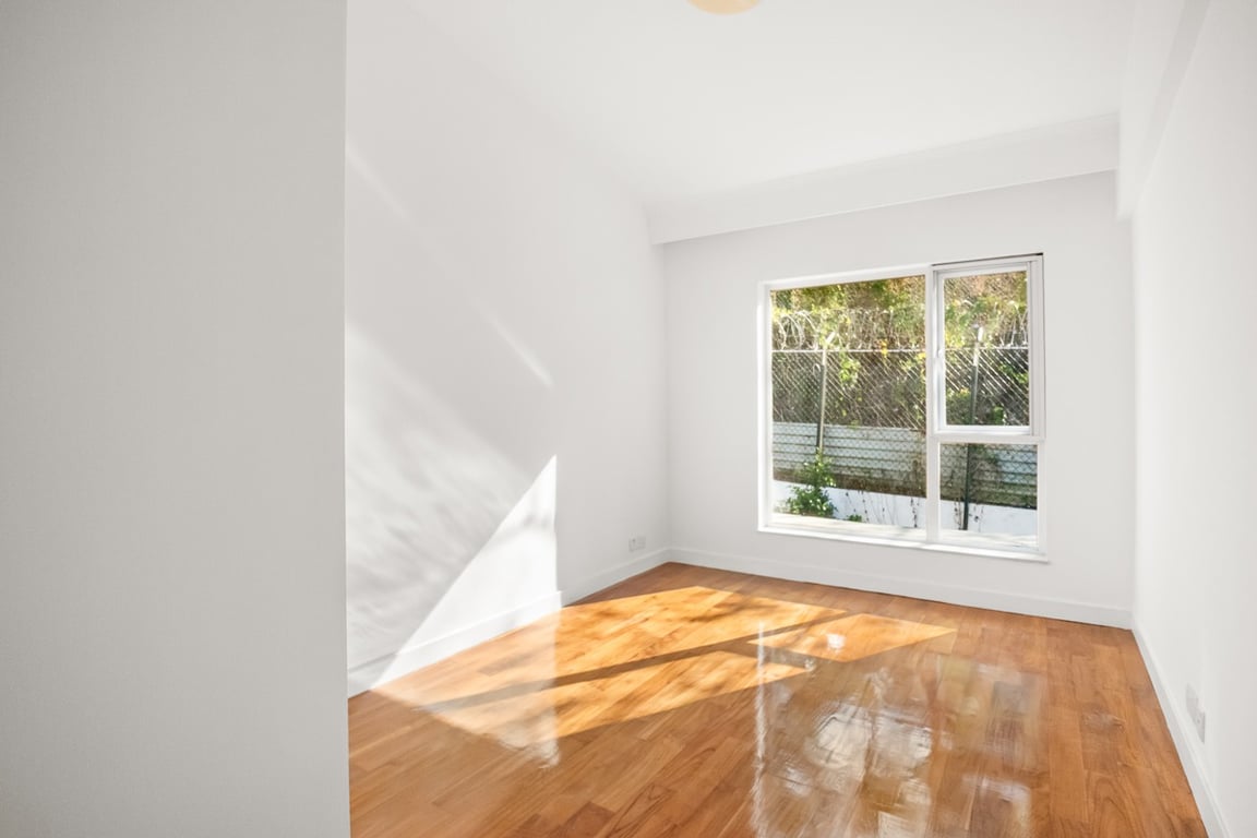 https://img.propertyraptor.com/cdn-cgi/imagedelivery/KD5bF_AFL0JDTbKLWF7z9g/ap8/ap8_001/hornet/prp/img/bbada0361c2321b0af239f37dcf98221-wtm.jpg/public