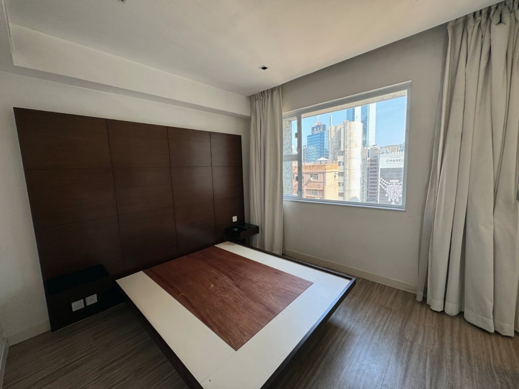 https://img.propertyraptor.com/cdn-cgi/imagedelivery/KD5bF_AFL0JDTbKLWF7z9g/ap8/ap8_001/hornet/prp/img/bbe343a6e39e7468f17fbccb091f3350-wtm.jpg/public