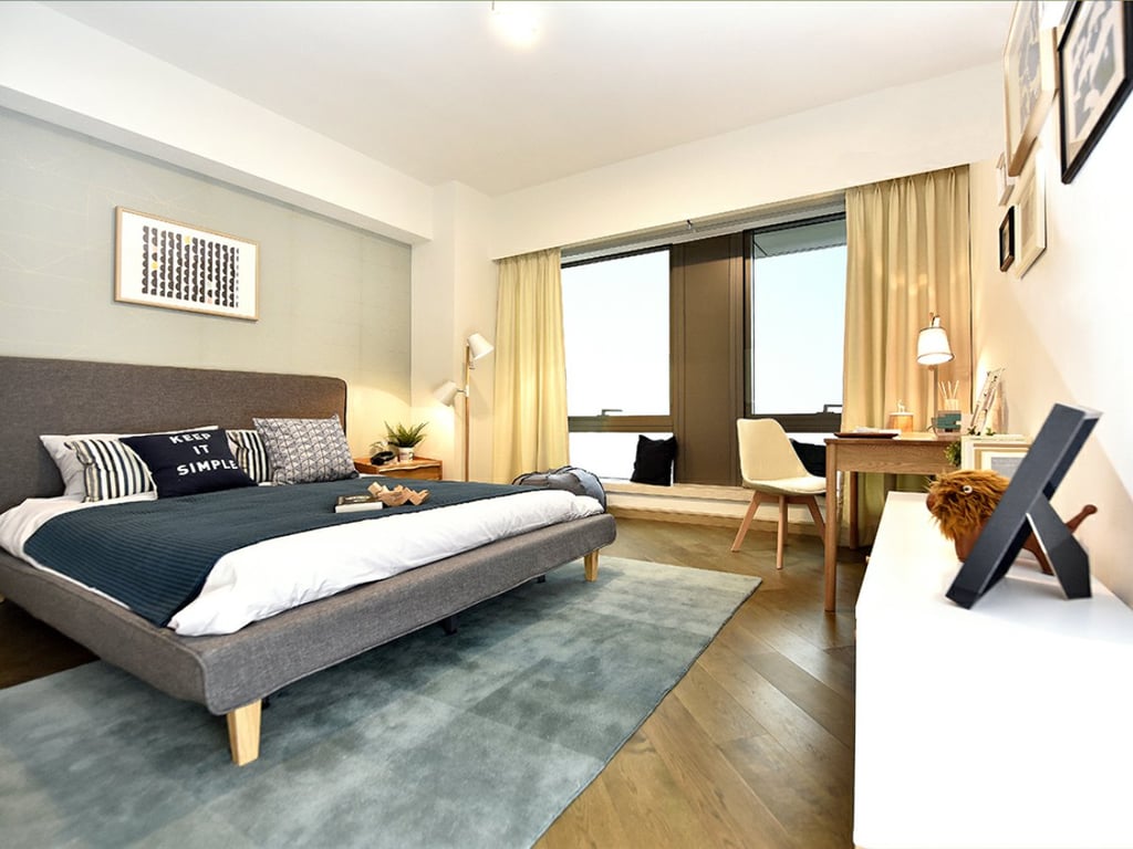 https://img.propertyraptor.com/cdn-cgi/imagedelivery/KD5bF_AFL0JDTbKLWF7z9g/ap8/ap8_001/hornet/prp/img/bc77a0b9eb4b377c3e207206a5575d69.jpg/public