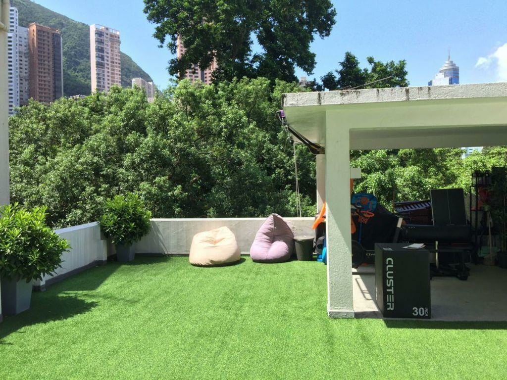 https://img.propertyraptor.com/cdn-cgi/imagedelivery/KD5bF_AFL0JDTbKLWF7z9g/ap8/ap8_001/hornet/prp/img/bc77c12491a6f2e385ad0f08075694bd.jpg/public