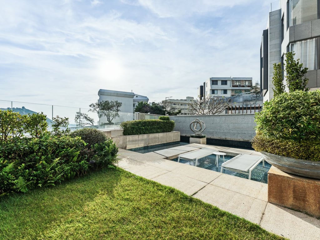 Horizon Drive No.1, Chung Hom Kok Road 44 46 48 & 50