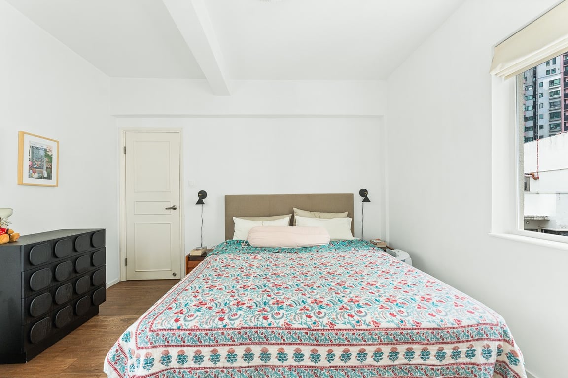 https://img.propertyraptor.com/cdn-cgi/imagedelivery/KD5bF_AFL0JDTbKLWF7z9g/ap8/ap8_001/hornet/prp/img/bc91a0450f6c0ddc74054c406c0a71db-wtm.jpg/public