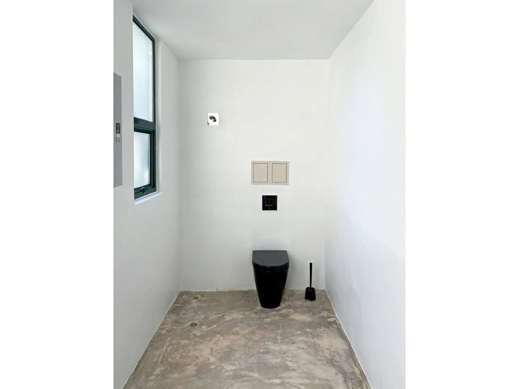 https://img.propertyraptor.com/cdn-cgi/imagedelivery/KD5bF_AFL0JDTbKLWF7z9g/ap8/ap8_001/hornet/prp/img/bcafdafe668ab25f851a0e121af03cc9.jpg/public