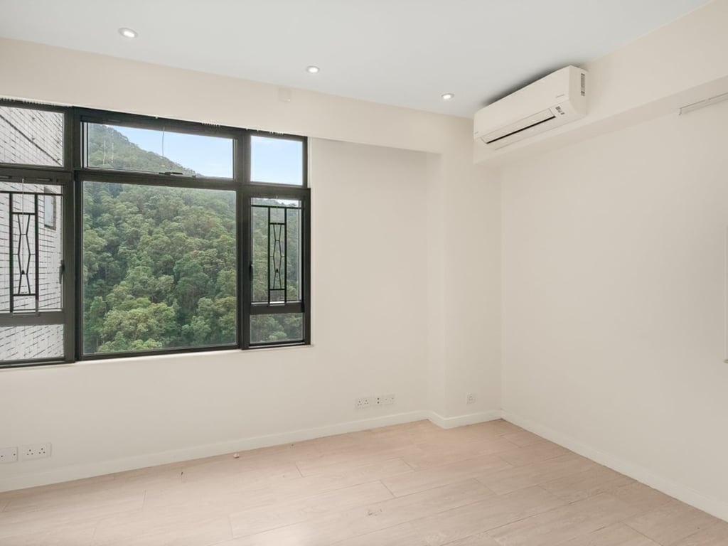 https://img.propertyraptor.com/cdn-cgi/imagedelivery/KD5bF_AFL0JDTbKLWF7z9g/ap8/ap8_001/hornet/prp/img/bd2174ea1cebe8cbe2ca9965f39e128d-wtm.jpg/public