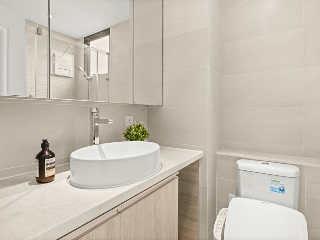 https://img.propertyraptor.com/cdn-cgi/imagedelivery/KD5bF_AFL0JDTbKLWF7z9g/ap8/ap8_001/hornet/prp/img/bd6c29a11f0b693c65424b8a65f73ed1-wtm.jpg/public