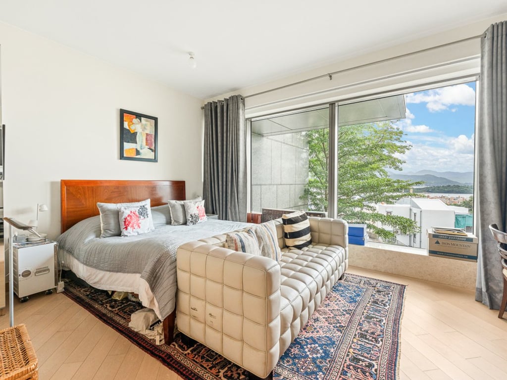 https://img.propertyraptor.com/cdn-cgi/imagedelivery/KD5bF_AFL0JDTbKLWF7z9g/ap8/ap8_001/hornet/prp/img/bdfb833a04d8e2591ce573c563774c11-wtm.jpg/public