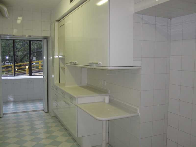 Estoril Court Twr 3