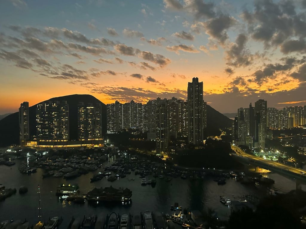 https://img.propertyraptor.com/cdn-cgi/imagedelivery/KD5bF_AFL0JDTbKLWF7z9g/ap8/ap8_001/hornet/prp/img/befca69d5a86c8ad42120ebd3697df8e-wtm.jpg/public