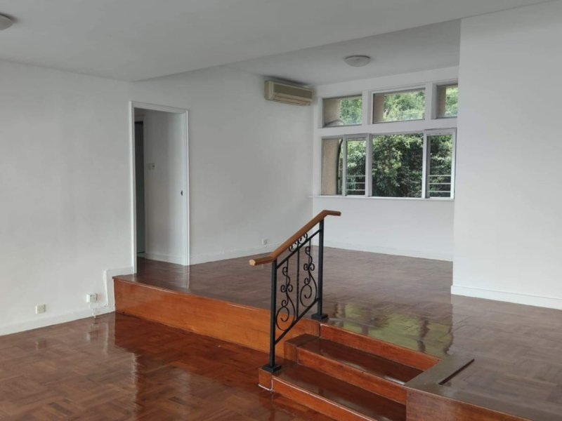 Faber Court