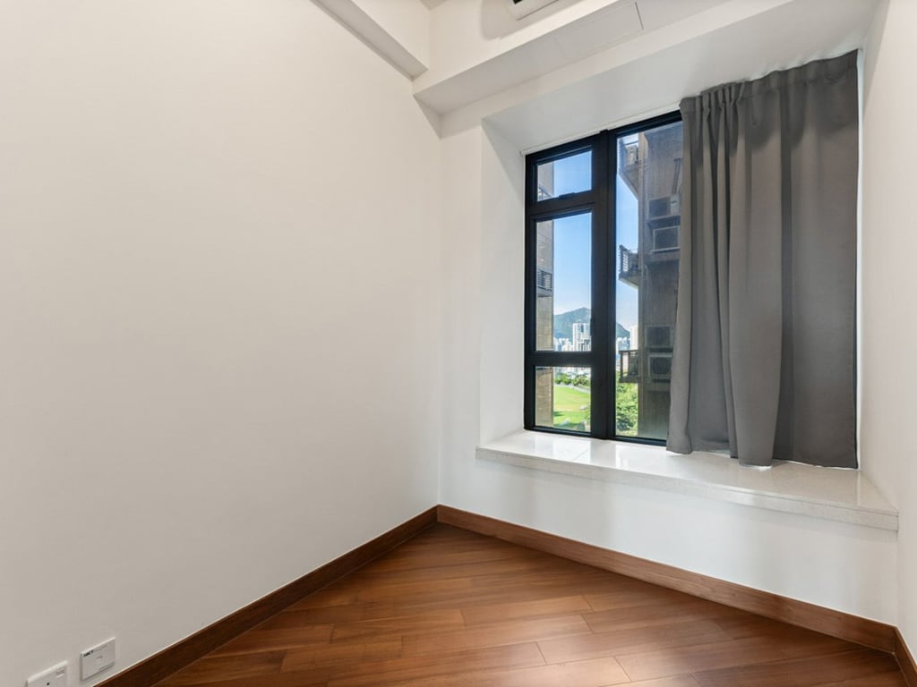 https://img.propertyraptor.com/cdn-cgi/imagedelivery/KD5bF_AFL0JDTbKLWF7z9g/ap8/ap8_001/hornet/prp/img/bf89b88a640ae9cc0583e45cfd059576-wtm.jpg/public