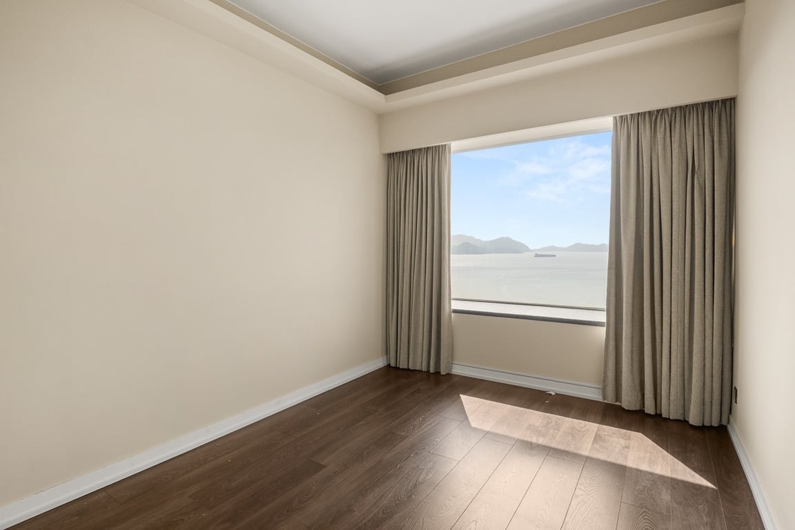 https://img.propertyraptor.com/cdn-cgi/imagedelivery/KD5bF_AFL0JDTbKLWF7z9g/ap8/ap8_001/hornet/prp/img/c0405ca88151ac7c5ad87a448ce58005-wtm.jpg/public