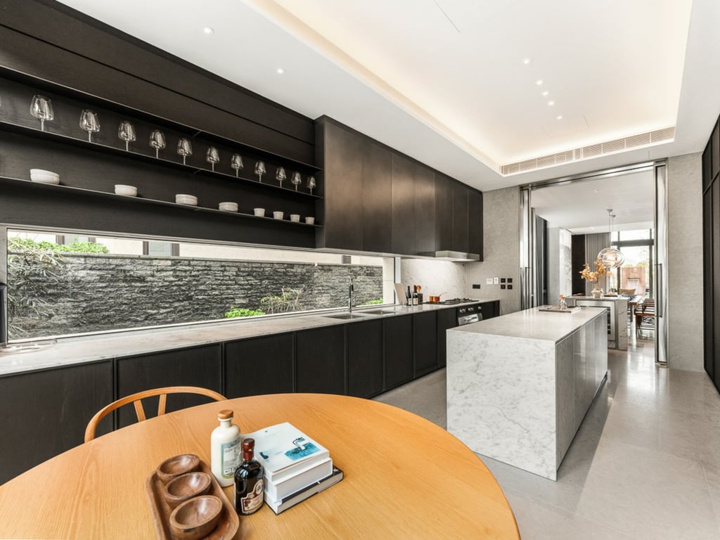 Lucca Avenue Hse 2