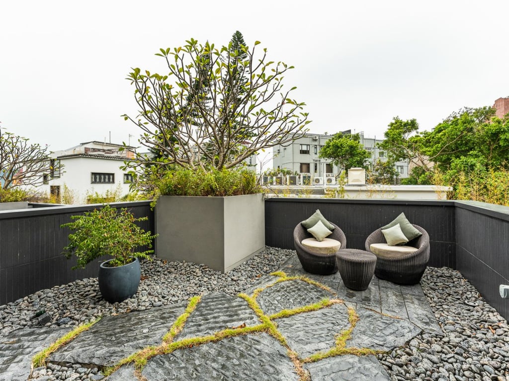 https://img.propertyraptor.com/cdn-cgi/imagedelivery/KD5bF_AFL0JDTbKLWF7z9g/ap8/ap8_001/hornet/prp/img/c0dd99d88d0ecad50bef4553403dfce6-wtm.jpg/public