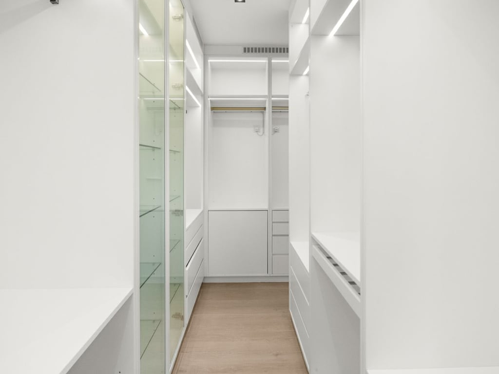 https://img.propertyraptor.com/cdn-cgi/imagedelivery/KD5bF_AFL0JDTbKLWF7z9g/ap8/ap8_001/hornet/prp/img/c14a4a31f29c58b87e443b38c2dc69af-wtm.jpg/public
