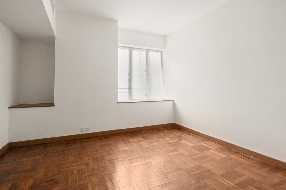 https://img.propertyraptor.com/cdn-cgi/imagedelivery/KD5bF_AFL0JDTbKLWF7z9g/ap8/ap8_001/hornet/prp/img/c197824c39ab4d380aed35af905fa0a8-wtm.jpg/public