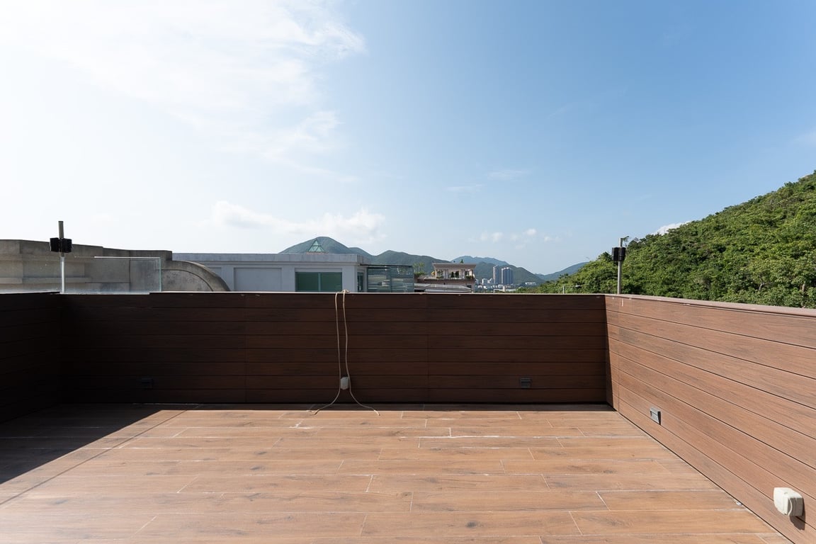 https://img.propertyraptor.com/cdn-cgi/imagedelivery/KD5bF_AFL0JDTbKLWF7z9g/ap8/ap8_001/hornet/prp/img/c1cafa82bc933aa08f2bc43de35b43d1-wtm.jpg/public