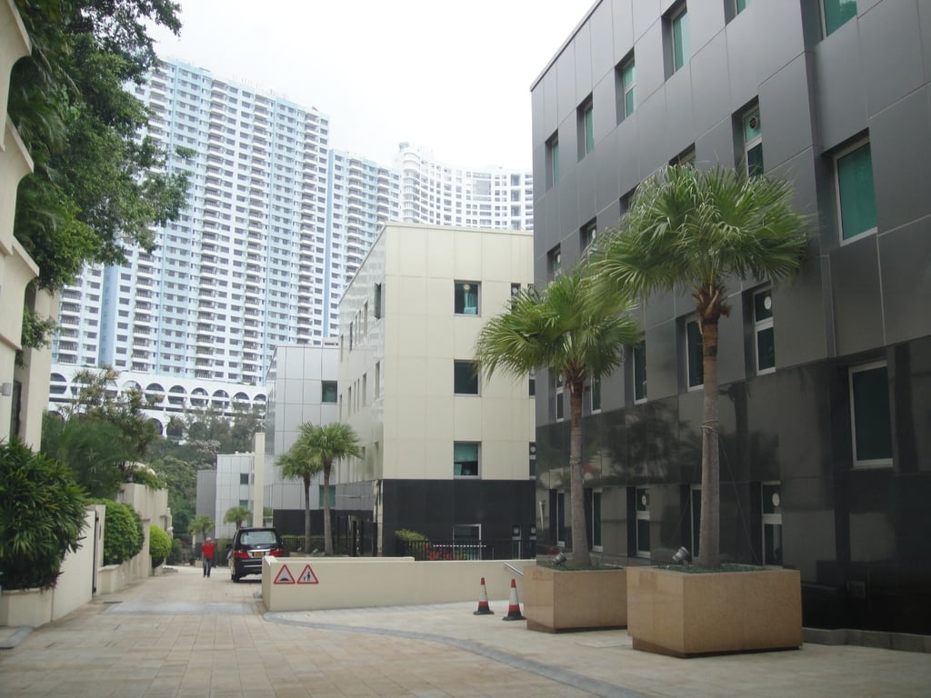 56 Repulse Bay Road
