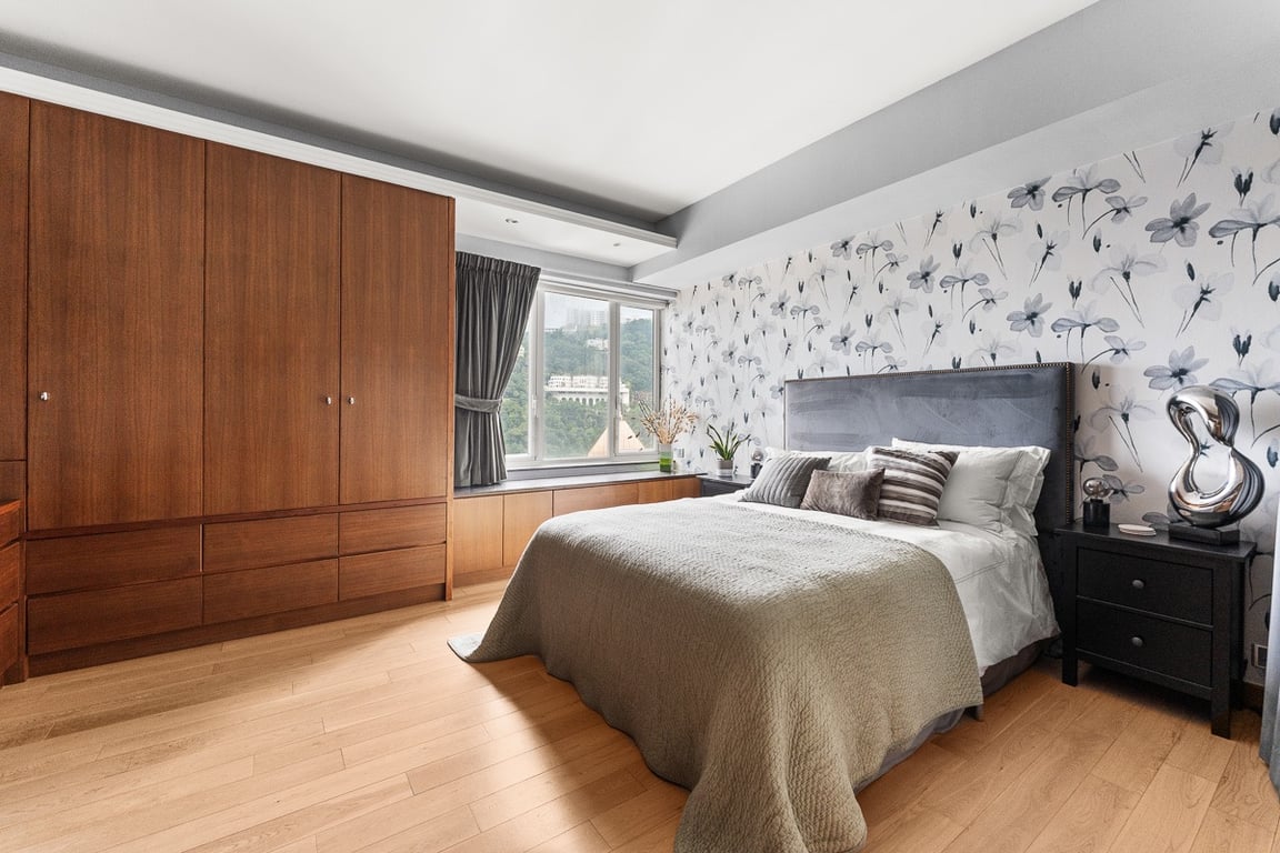https://img.propertyraptor.com/cdn-cgi/imagedelivery/KD5bF_AFL0JDTbKLWF7z9g/ap8/ap8_001/hornet/prp/img/c243ac50554141abc0fb3c313158f45a-wtm.jpg/public