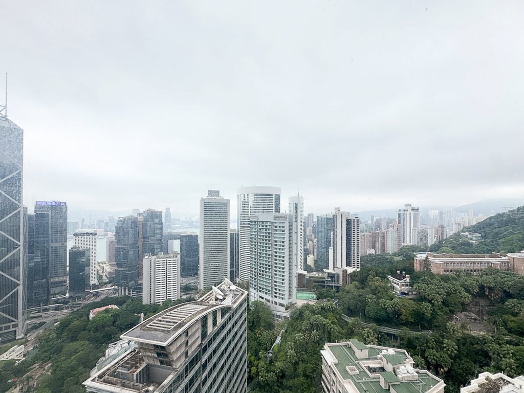 https://img.propertyraptor.com/cdn-cgi/imagedelivery/KD5bF_AFL0JDTbKLWF7z9g/ap8/ap8_001/hornet/prp/img/c300b8d4619f711103cd38f2263cd579-wtm.jpg/public