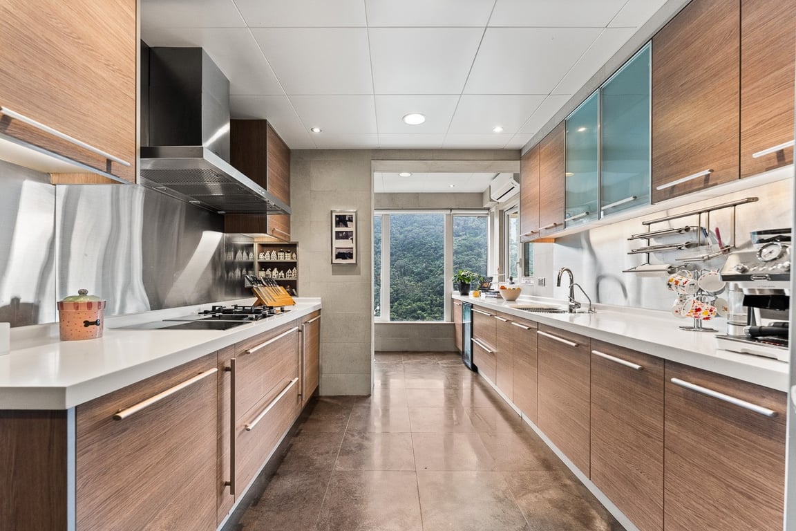 https://img.propertyraptor.com/cdn-cgi/imagedelivery/KD5bF_AFL0JDTbKLWF7z9g/ap8/ap8_001/hornet/prp/img/c30e5767ac3f1dfa49990da54831f8f8-wtm.jpg/public