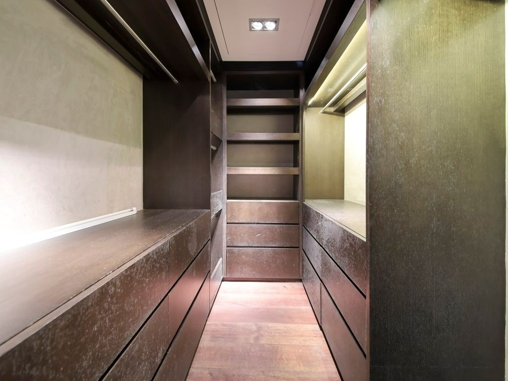 https://img.propertyraptor.com/cdn-cgi/imagedelivery/KD5bF_AFL0JDTbKLWF7z9g/ap8/ap8_001/hornet/prp/img/c332640bd793be561cb3c1b0cbe316f4-wtm.jpg/public
