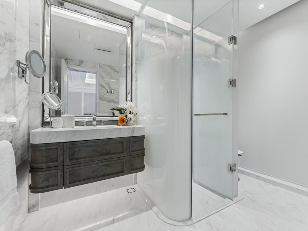https://img.propertyraptor.com/cdn-cgi/imagedelivery/KD5bF_AFL0JDTbKLWF7z9g/ap8/ap8_001/hornet/prp/img/c3f9370be1b880f23743062f1305d446-wtm.jpg/public