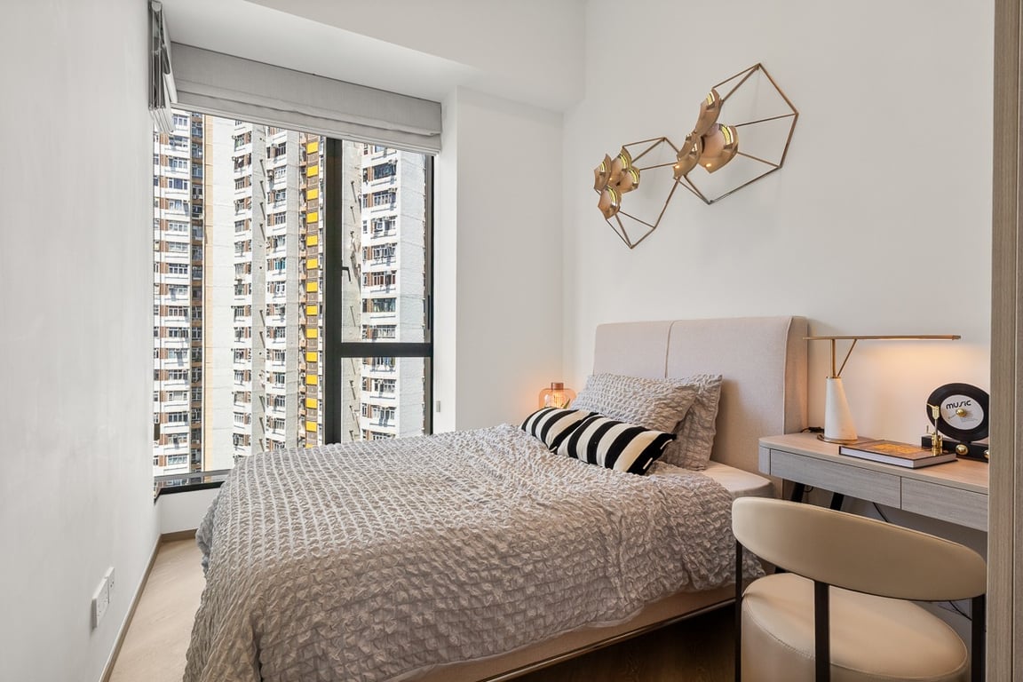 https://img.propertyraptor.com/cdn-cgi/imagedelivery/KD5bF_AFL0JDTbKLWF7z9g/ap8/ap8_001/hornet/prp/img/c40566edc675bec24a373389f47a1995-wtm.jpg/public