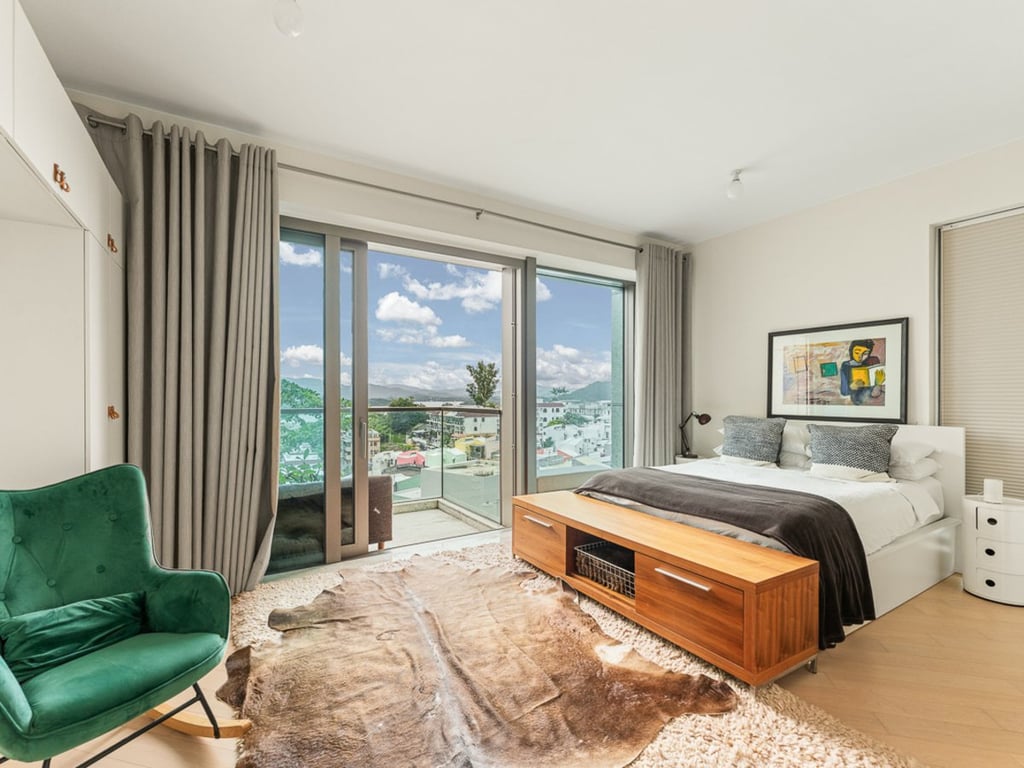 https://img.propertyraptor.com/cdn-cgi/imagedelivery/KD5bF_AFL0JDTbKLWF7z9g/ap8/ap8_001/hornet/prp/img/c435739df3f898434eec53df9d049a58-wtm.jpg/public