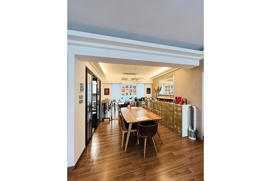 https://img.propertyraptor.com/cdn-cgi/imagedelivery/KD5bF_AFL0JDTbKLWF7z9g/ap8/ap8_001/hornet/prp/img/c46c299a1113a9c3b248b4d43a88332d-wtm.jpg/public
