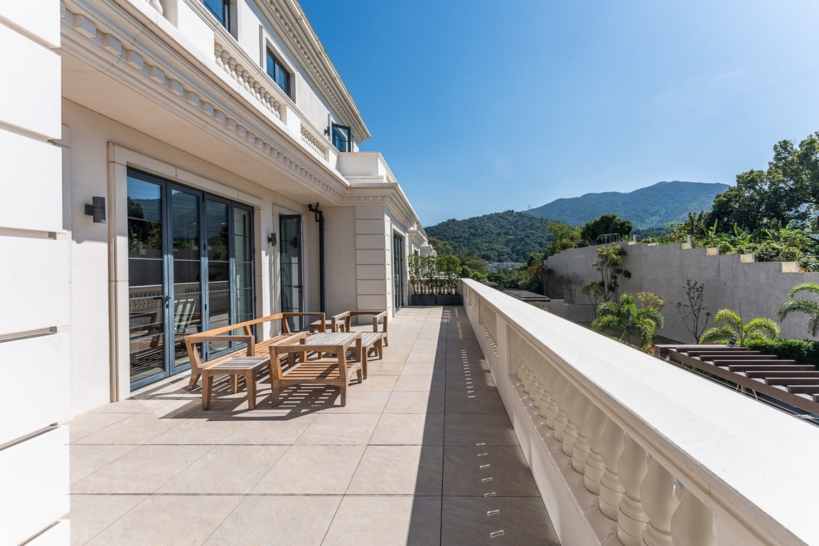 https://img.propertyraptor.com/cdn-cgi/imagedelivery/KD5bF_AFL0JDTbKLWF7z9g/ap8/ap8_001/hornet/prp/img/c4a390b06e8038068ff53d503db5d629-wtm.jpg/public