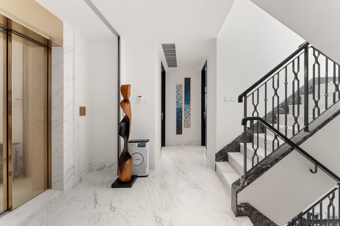 https://img.propertyraptor.com/cdn-cgi/imagedelivery/KD5bF_AFL0JDTbKLWF7z9g/ap8/ap8_001/hornet/prp/img/c4ff894b3df0c0ac760ee1780586f8ed-wtm.jpg/public