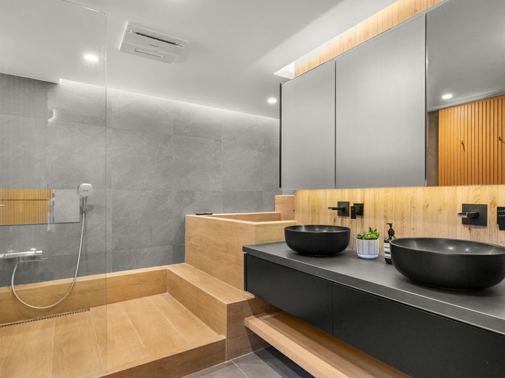 https://img.propertyraptor.com/cdn-cgi/imagedelivery/KD5bF_AFL0JDTbKLWF7z9g/ap8/ap8_001/hornet/prp/img/c572781516b91bffcc50dfea5a0051bb-wtm.jpg/public