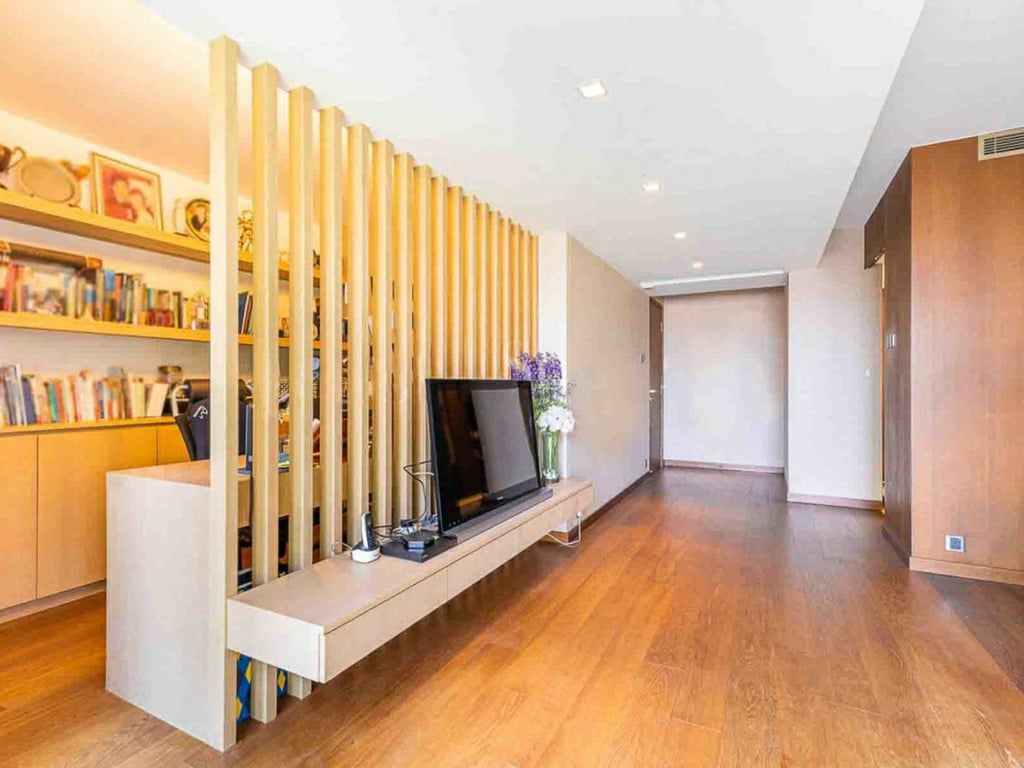 https://img.propertyraptor.com/cdn-cgi/imagedelivery/KD5bF_AFL0JDTbKLWF7z9g/ap8/ap8_001/hornet/prp/img/c5aca0a833067590713880f72d15d402-wtm.jpg/public