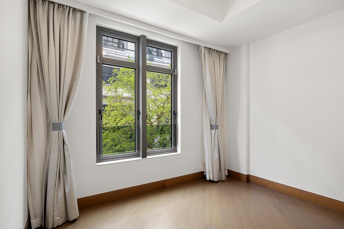 https://img.propertyraptor.com/cdn-cgi/imagedelivery/KD5bF_AFL0JDTbKLWF7z9g/ap8/ap8_001/hornet/prp/img/c5d4ba5a3f6c160aaeda3e3701710965-wtm.jpg/public