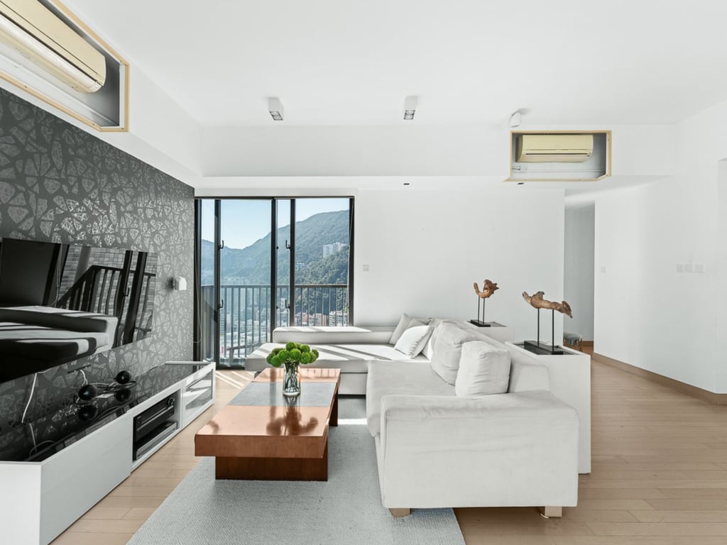 https://img.propertyraptor.com/cdn-cgi/imagedelivery/KD5bF_AFL0JDTbKLWF7z9g/ap8/ap8_001/hornet/prp/img/c619d81913d55cf33a8cfcc128c35de0-wtm.jpg/public