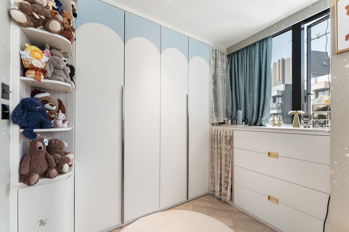 https://img.propertyraptor.com/cdn-cgi/imagedelivery/KD5bF_AFL0JDTbKLWF7z9g/ap8/ap8_001/hornet/prp/img/c688accb90e8e67a22d083e2eb1d5a2e-wtm.jpg/public