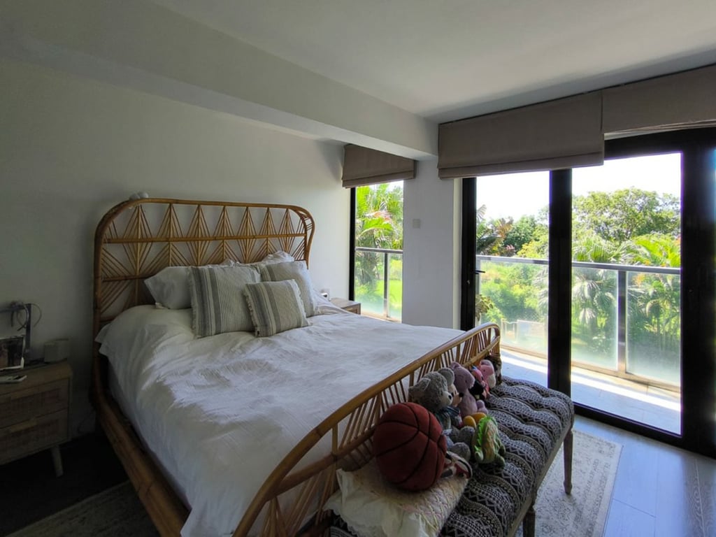 https://img.propertyraptor.com/cdn-cgi/imagedelivery/KD5bF_AFL0JDTbKLWF7z9g/ap8/ap8_001/hornet/prp/img/c6cd42c20b9883fbe0dc920f7410016c.jpg/public